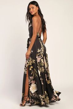 Floral gown for a black tie wedding #formal #dresses #wedding #affiliate Beach Wedding Outfit, Fall Wedding Outfits, Still The One, Casual Wedding Guest Dresses, Beach Wedding Guest Dress, Full Maxi Skirt, Womens Trendy Dresses, Lulus Dresses