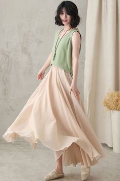 Discover the elegance of a Cotton Flowy Maxi Skirt for Women. Perfect for any occasion!
 
SKU 2820 
Link in bio 

 #Fashionista #WomensStyle #MaxiSkirt #FlowySkirt #Xiaolizihandmade Plus Size Circle Skirt, Long Skirt Pleated, Flowy Long Skirt, Circle Skirt Outfits, Cute Yellow Dresses, Cloak Dress, Long Linen Skirt, Cotton Maxi Skirt, Chiffon White Dress