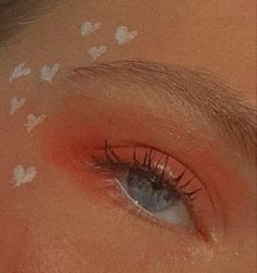 White heart makeup inspo love valentines aesthetic White Heart Makeup, Hearts Makeup, White Eyeliner Makeup, Valentines Aesthetic, Heart Makeup, White Eyeliner, Eyeliner Makeup, Party Inspo, White Hearts