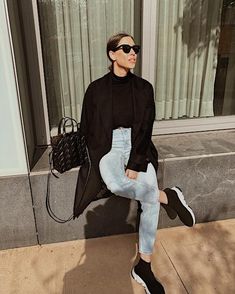 Casual Chic Style Winter, Womens Fashion Casual Chic, Sneaker Outfits Women, Black Women Fashion, Casual Chic Style, Sneakers Outfit