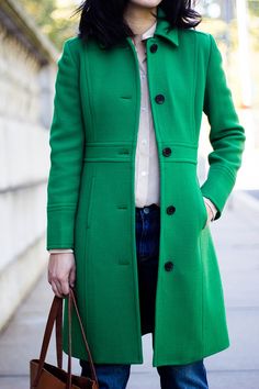 Women's Winter Coat, Fall Green, Cool Coats, Moda Outfit, Brown Leather Totes, Coat Winter, Formal Casual