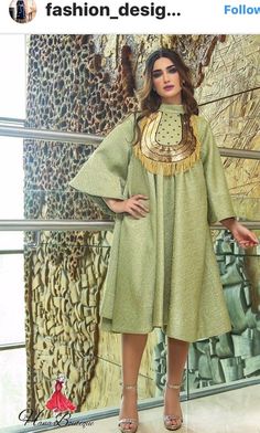 Kaftan Design, Fashion Week Dresses, Hijab Designs, Modeling Photography, Girls Dresses Sewing, Fashion Design Patterns, Afghan Dresses, Girl Friends, Classy Dress Outfits