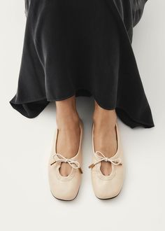 Rosalind Cream Leather Ballet Flats | ALOHAS Cream Ballet Flats, Headphone Accessories, Vegan Boots, Sustainable Leather, Color Crema, Chic Shoes, Ring Pendant Necklace, Leather Ballet Flats, Goat Leather