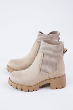 Step out in style with Zordy Ribbed Ankle Lug Sole Chelsea Boot! Featuring a Lug Sole for added traction, and a suede and ribbed material construction, this boot has the perfect combination of style and comfort. With a 2.5" heel and 5.5" shaft, these boots make a statement that won't be ignored. Make your first impression unforgettable with Zordy! General Info: Lug Sole Suede Material Ribbed Material Sides 2.5" Heel 5.5" Shaft Beige Lug Sole Boots Outfit, Trendy Women’s Shoes, Trendy Winter Shoes, Short Boots Outfit, Stylish Boots For Women, Fun Shoes, Popular Boots, Seafood Salad, Lug Sole Boots