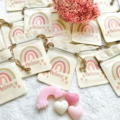 there are many small bags with hearts on them