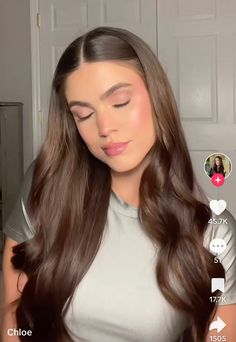 Simple Hairstyles For Gala, Convocation Hairstyle Graduation, Graduation Hair Straight, Hair Inspo For Graduation Pic, Hairstyle Graduation For Long Hair, Hoco Hair Inspo Down, Grad Pictorial Hairstyle, Hairdo For Graduation, Off Shoulder Hairstyles