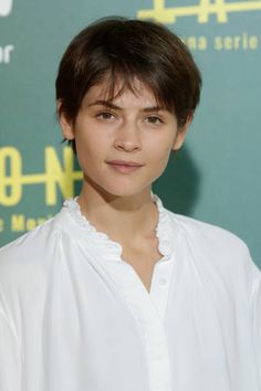 475 Alba Galocha Photos and Premium High Res Pictures - Getty Images Short Tomboy Haircut, Tomboy Haircut, Short Hair Tomboy, Headshot Poses, Headshot Photos, Hair Inspiration Short, Cute Hairstyles For Short Hair