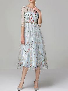 A-Linie Blumen Abschlussball Cocktailparty Valentinstag Kleid Schmuck Ärmellos Kurz / Mini Satin mit Applikationen 2022 2022 - € 135.39 Prom Dresses Floral, Floral Dress Wedding Guest, Valentine's Day Dress, Cheap Prom Dresses Online, Valentines Day Dresses, Floral Wedding Dress, Illusion Dress, A Line Prom Dresses