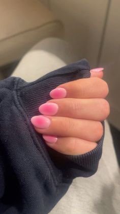 Preppy Nail Inspiration, Cute Nail Designs For Short Nails Back To School, Beach Aura Nails, Minimal Color Nails, Summer Nail Ideas Natural Nails, Subtle Cute Nails, Aura Nails On Natural Nails, Cute Nails School, Short Nails For Back To School