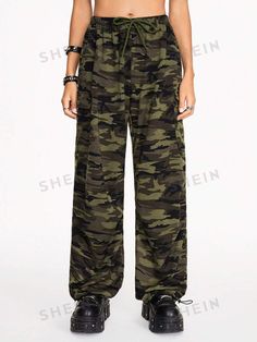 Color:Army Green \nType:Straight Leg \nWaist Line:Ultra Low Waist \nLength:Long \nFit Type:Loose \nTemperature:Late Fall (10-17℃/50-63℉) \nFabric:Medium Stretch \nMaterial:Knitted Fabric \nComposition:95% Polyester \nComposition:5% Elastane \nCare Instructions:Machine wash or professional dry clean \nBody:Unlined \nSheer:No \n Women Sweatpants, Sweatpants For Women, Late Fall, Grunge Punk, Camo Print, Low Waist, Army Green, Knitted Fabric, Camo