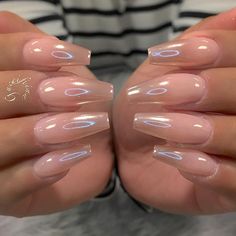 More amore. Rose gold chrome ombre . Ombré Chrome, Makeup Therapy, Gold Chrome Nails, Unghie Sfumate, Rose Gold Chrome, Chrome Nail Art, Ombre Nail, Her Nails