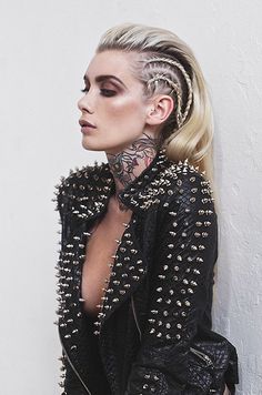 . Stil Rock, Faux Hawk Braid, Goth Princess, Mode Editorials, Viking Hair, Editorial Hair, Ombré Hair