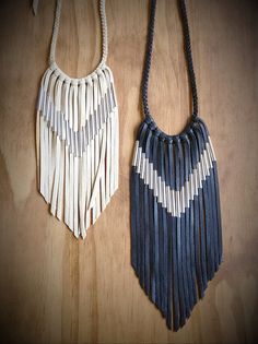 Chevron Leather Fringe Necklace Leather Fringe Necklace, Diy Collier, Leather Jewellery, Braided Necklace, Gorgeous Leather, Fringe Necklace, Bib Necklaces, Leather Fringe, Leather Diy