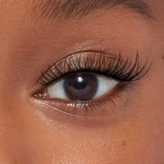 The Ultimate Guide to Women's Eyelash Extension Designs Falsies Eyelashes, Eyelash Clusters, Cat Eye Lash, Lash Extensions Styles, Perfect Eyelashes, Pretty Lashes