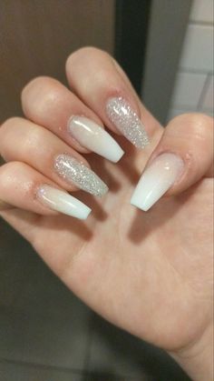 Grad Nails, Wedding Manicure, Glitter Nails Acrylic, Nails Ombre, Formal Nails, Ombre Glitter, Ombre Nails Glitter