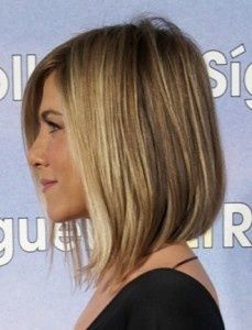 Jennifer Aniston Haircut, 2014 Hairstyles, A Line Haircut, Graduated Bob, Jennifer Aniston Hair, Medium Bob, Long Bob Haircuts, Long Bob Hairstyles, Penteado Cabelo Curto