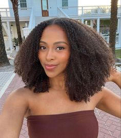 Curly Sew In, 3c Natural Hair, Beautiful Natural Hair, Pelo Afro, Natural Hair Beauty, Curly Girl Method, Penteado Cabelo Curto, Natural Hair Inspiration, Natural Hair Tips