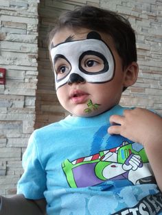 Face Painting Half Face, Panda Bear Face Paint, Panda Face Paint Easy, Panda Face Paint, Animal Face Paint, Bear Face Paint, Easy Face Painting Designs, Animal Face Paintings, Face Painting For Boys