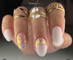 Em Nails, Almond Acrylic Nails Designs, Natural Gel Nails, Plain Nails, Magic Nails, Subtle Nails, Pearl Nails, Almond Acrylic Nails