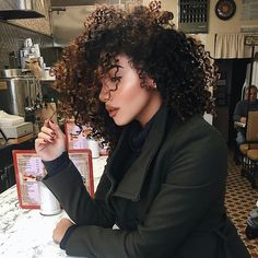 Big Bomb, Travel Fits, Hair Goal, Haircut Inspo, Mixed Hair, Fun Accessories, Au Naturale, Curly Hair Cuts