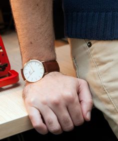 Brown Leather Watch Men, Preppy Ring, Brown Watch Men, Daniel Wellington Watch Men, Mens Casual Watches, Details Magazine, Mens Watches Leather