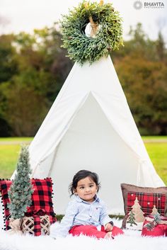 Daycare Christmas Photoshoot, Christmas Tent Photoshoot, Teepee Christmas Photo Shoot, Christmas Teepee Photoshoot, Teepee Tent Photoshoot, Christmas Mini Sessions Outdoor Setup, Daycare Photos, Christmas Teepee, Christmas Mini Sessions Outdoor