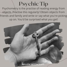 Psychic Witch, Witchcraft Dreams, Clairsentience Development, Hair Magick Witchcraft, Scrying Witchcraft, Witchcraft Knowledge, Witchcraft Tips, Psychic Development Exercises, Psychic Empath