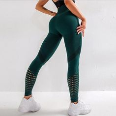 Our "Andrea" gym leggings are designed to support and sculpt your body,these leggings offer a high-waisted supportive fit, ideal to keep you covered and confident throughout all training types. Size Guide Please be aware that all items are measured by hand in our warehouse,so there may be a small difference one (1) to two (2) cm. Waist (cm) Hip (cm) Length (cm) Small 54 64 81 Medium 58 68 83 Large 62 72 85 X-Large 66 76 87 Yoga Legging, Compression Tights, Spandex Leggings