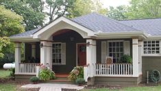 two pictures of the same house in different colors