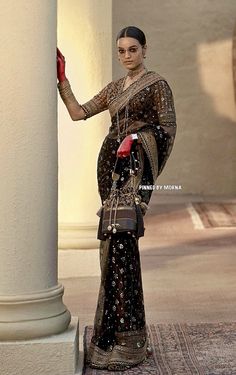 Sabyasachi Mukherjee Collection, Sabyasachi Sarees Brides, Lehengas 2023, Traditional Poses, Saree Aesthetic, City Stars, Sabyasachi Mukherjee, Sabyasachi Sarees