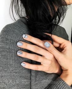 Grey Nail Polish, Minimalist Nail Art, Nagel Tips, Gray Nails, Orange Nails, Minimalist Nails, Nail Arts, Art Tutorial