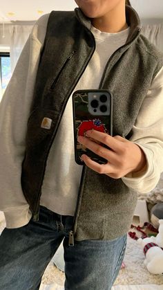 Carhartt Vest Outfit, Carhartt Vest, Vest Outfit, Cold Style, Vest Outfits, Dream Wardrobe, Wardrobe, Outfit Inspo, Pins