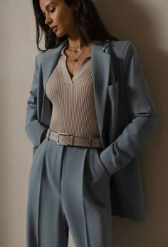 Nice Colors, Woman Suit Fashion, Elegante Casual, Classy Work Outfits, Looks Street Style, Stylish Work Outfits, Online Fashion Store, Looks Chic