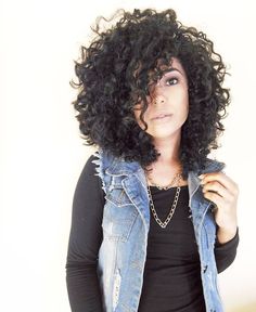 Hair Curly Style, Perfect Human, Shoulder Length Curly Hair, Curly Hair Problems, Quality Wigs, Hair Curly