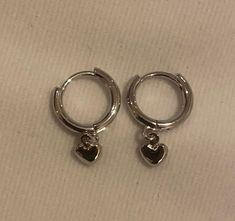 Silver Dangle Earrings Aesthetic, Silver Earrings Aesthetic, Jewellery Bag, Cotton Jewelry, Hoops Silver, Heart Hoop Earrings, Earrings Heart, Dope Jewelry, Girly Accessories