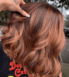 13+ Enchanting Autumn Highlights for Dark Brown Hair Pumpkin Spice Balayage, Autumn Highlights, Pumpkin Spice Hair, Red Balayage Hair, Highlights For Dark Brown Hair, Hair Color Auburn, Hair Color Highlights, Balayage Brunette, Auburn Hair