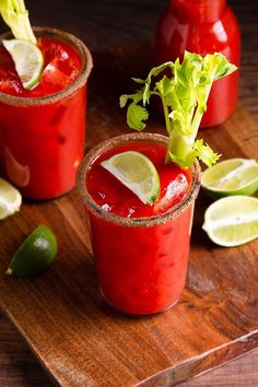 We know that you will go crazy for this refreshing, bright homemade tomato juice. It is so much more flavorful than just plain tomato juice that it is sure to convert anyone to be a tomato juice lover. This tomato lime sipper to be like a non alcoholic version of a bloody mary - picture perfect, tomato lime drink that you can enjoy anytime! Love Mocktail, Homemade Tomato Juice, Tomato Juice Recipes, Homemade Juices, Lime Drinks, Homemade Juice, Juice Recipe, Juicy Tomatoes, Juice Drinks