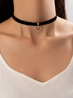 Black Fashionable Collar  Zinc Alloy   Embellished   Women Fashion Jewelry Black Choker Aesthetic, Collar Choker, Punk Style Heart Shaped Choker For Gifts, Punk Heart-shaped Choker As A Gift, Edgy Heart-shaped Choker For Concerts, Trendy Black Heart-shaped Choker, Elegant Black Heart Pendant Choker, Choker Necklace Designs