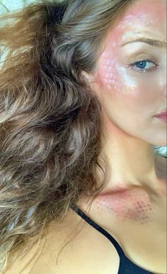 #mermaidmakeup #mermaid #pink #facepainting #sparkly #blush Mermaid Makeup Halloween, Siren Costume, Lila Party, Mermaid Halloween Costumes, Halloween Makeup Ideas, Mermaid Halloween, Halloween Makeup Inspiration, Mermaid Outfit