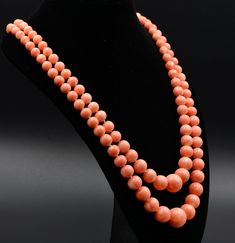 Luxury Coral Necklace With Natural Stones, Luxury Handmade Coral Necklace, Luxury Red Coral Necklace For Gift, Luxury Coral Gemstone Beads Necklace, Luxury Coral Beaded Necklace, Luxury Traditional Red Coral Beaded Necklace, Luxury Coral Beaded Necklaces For Formal Events, Luxury Coral Necklace, Luxury Beaded Necklace With Red Coral Gemstones