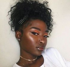 African Hair Do | Be Melanin Aesthetic, Female Haircut, Dark Skin Beauty, Dark Skin Makeup, Looks Black, African Hairstyles, Beauty Blender, Girls Makeup, Black Girls Hairstyles