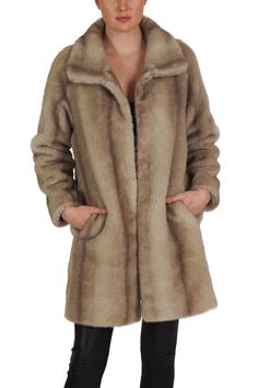 Indulge in luxury with our Faux Fur Coat – a winner for those seeking a sumptuous and ultra-soft outerwear experience and, it is a seamless and elegant finish. Rabbit Fur Jacket, Lightweight Trench Coat, Animal Print Blazer, Faux Leather Vest, Refined Fashion, Plush Coat, Love Token, Chic Sweaters, Sweater Collection