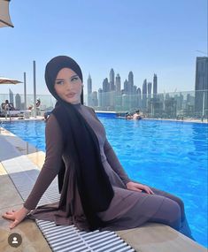 Modest Beach Cover Up, Hijabi Swimsuit, Hijabi Beach Outfit, Burkini Hijab, Hijab Swimwear, Summer Hijab Outfits, Burkini Swimsuit, Swimsuit Aesthetic, Pool Poses