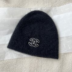 Authentic 80%Cashmere / 20% Silk Excellent Condition: Has Some Normal Fluff Throughout ~ Come As Is. Modshot Is From Ig Influencer All Sales Are Final . Ig: Cloudsh.Luxury Please Feel Free To Msg Me If You Have Any Questions! Thank You! Designer Black Winter Hat, Ig Influencer, Cashmere Beanie, Chanel Accessories, Duchess Kate, Logo Black, Cc Logo, Chanel Classic, Influencer