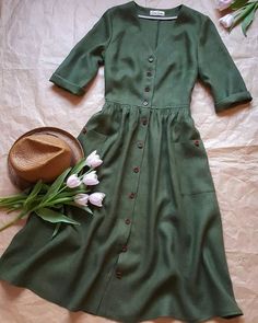 Forest Green Dress, Forest Green Dresses, Mom Daughter Outfits, Mother Clothing, Linen Fabrics, Fashion Vocabulary, Dress With Sleeves, Vintage Inspired Dresses, Vintage Style Dresses