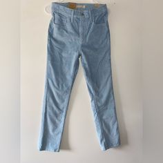 Size 27x30 91% Cotton 8% Polyester Excellent Condition Levi's Fitted High Waist Pants, Levi's High Rise Fitted Pants, Levi's Fitted Light Wash Bottoms, Tapered Leg Jeans, Summer Jeans, Levi’s Jeans, Pink Jeans, Levi’s 501, Jeans Button