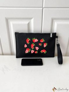 BirdinBag - Charming Strawberry Cartoon Graphic Zippered Medium Square Bag Strawberry Cartoon, Cartoon Strawberry, Bag With Zipper, Envelope Bag, Bag Bag, Square Bag, Black Pattern, 20 Cm, 4 Inch