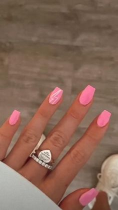 Dec 25, 2021 - This Pin was created by mia j. on Pinterest. Light pink lighting bolt nails. 𓆉𝚙𝚛𝚎𝚙𝚙𝚢☮︎︎ Bolt Nails, Nails Inspiration Glitter, Pink Nails Inspiration, Nails Inspiration Simple, Nails Inspiration Pink, Purple Chrome Nails, White Lace Nails, Pink Lighting, Western Nails