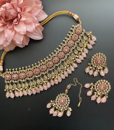 This is a beautiful Choker that comes with a set of earrings and Maangtika. Can be worn on any outfit or for a bridal look as its a complete set. Pink Indian Jewelry, Punjabi Jewellery, Polki Choker, Pink Jewelry Set, Blue Wedding Jewelry, Pakistani Bridal Jewelry, Indian Pink, Neck Pieces Jewelry, Random Fashion