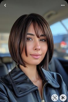 Bob Haircut For Thick Hair, Theme Carnaval, Haircuts For Medium Length Hair, Thick Hair Cuts, Bob Hairstyles For Thick, Blonde Haircuts, Choppy Bob Hairstyles, Hair 2024, Haircuts For Medium Hair